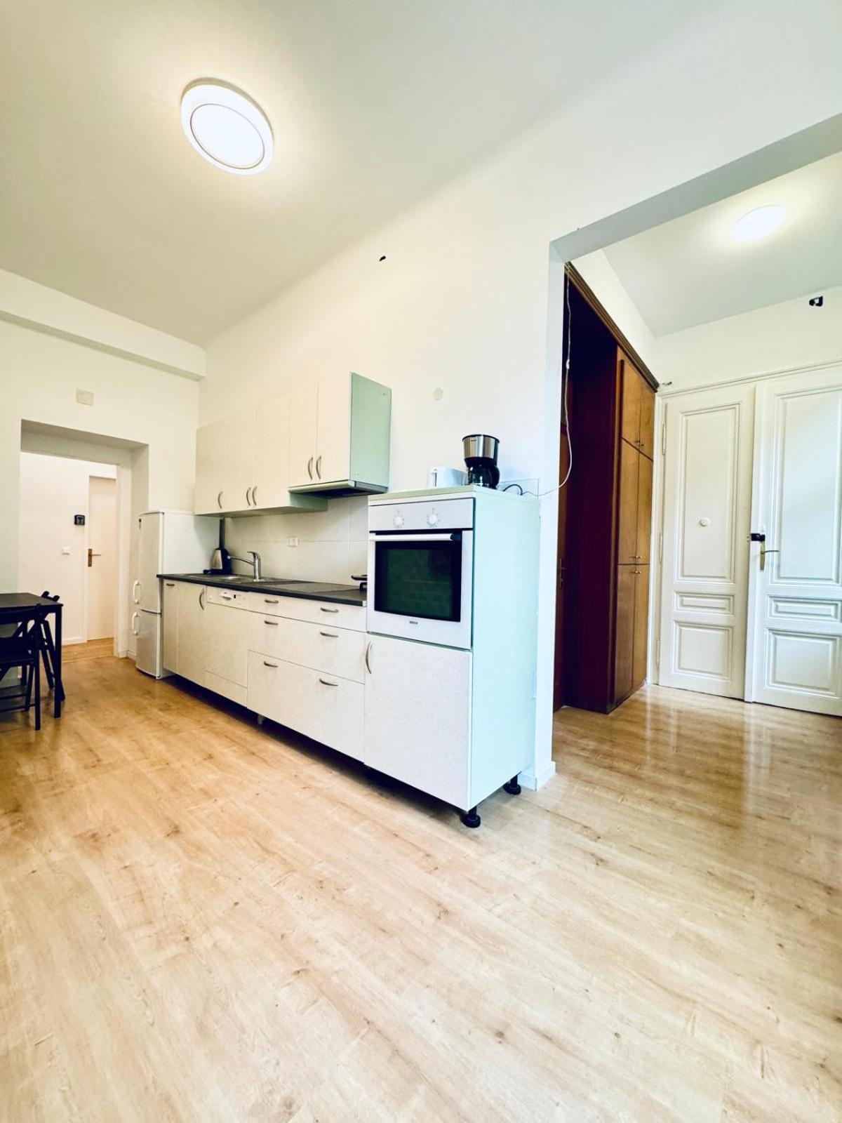 Апартаменти 5Br Shared Apt Ideal For Groups 7 Min To Westbahnhof Відень Екстер'єр фото