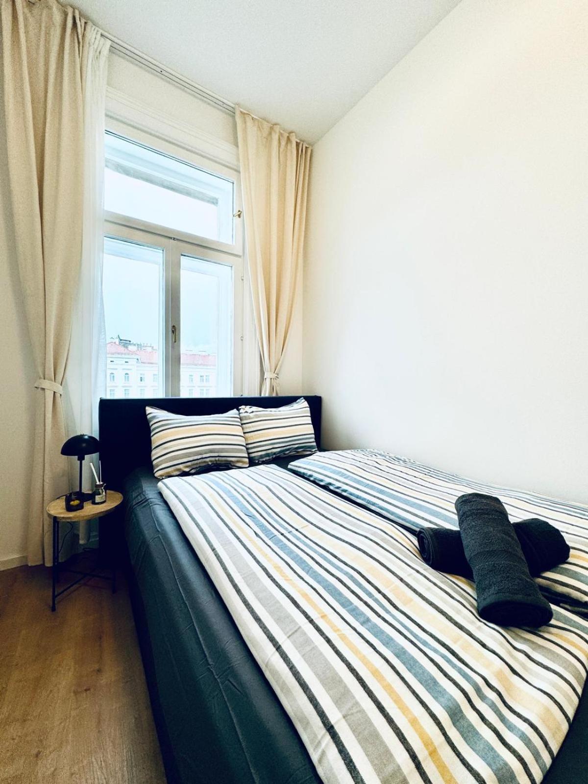 Апартаменти 5Br Shared Apt Ideal For Groups 7 Min To Westbahnhof Відень Екстер'єр фото