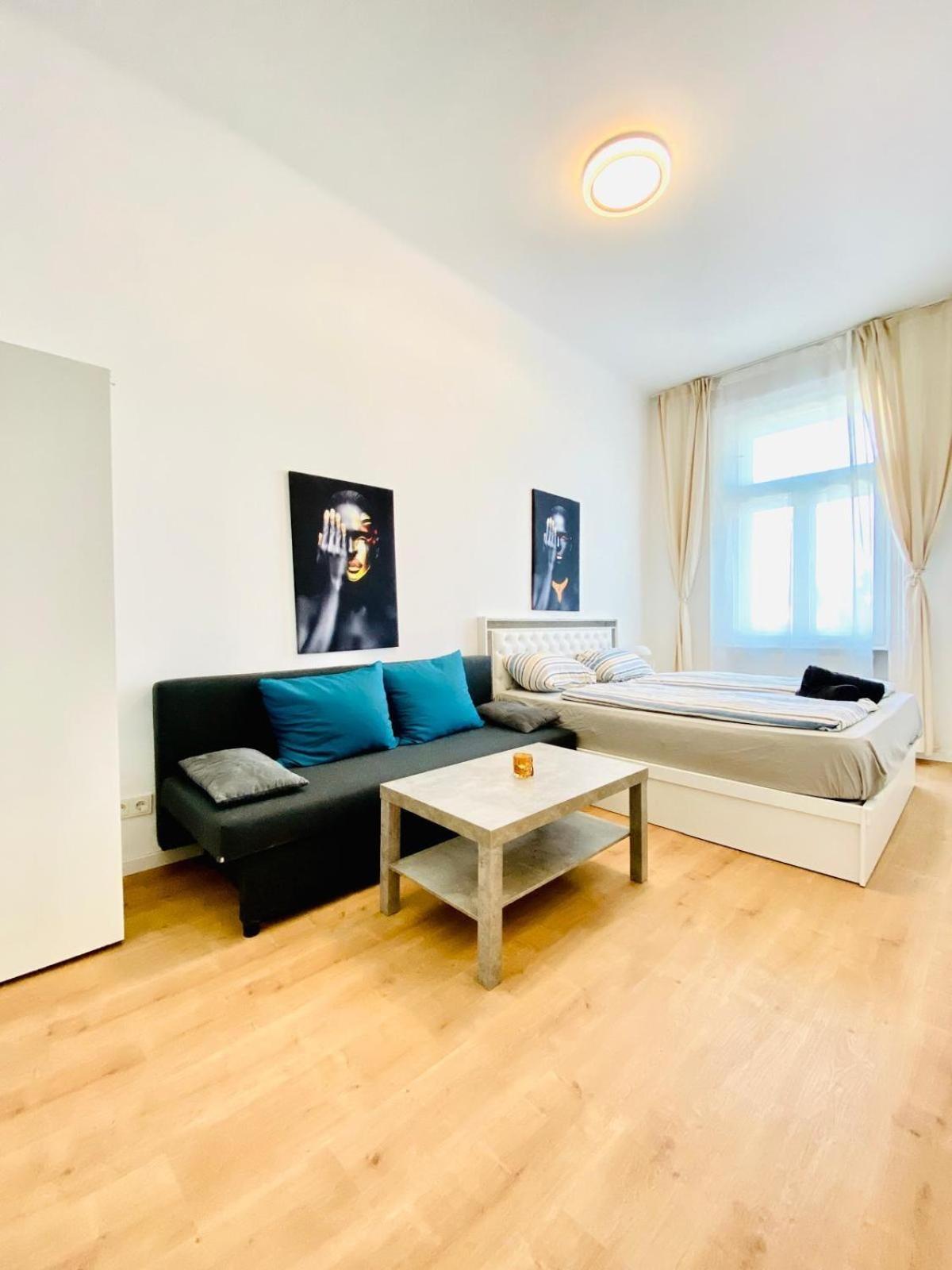 Апартаменти 5Br Shared Apt Ideal For Groups 7 Min To Westbahnhof Відень Екстер'єр фото